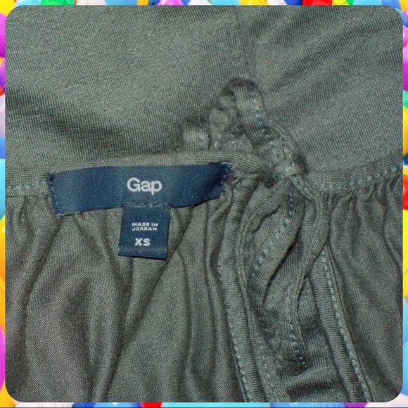 GAP Dark Gray Cap Sleeve Keyhole Back Knit Top Super Soft Draped Blouse Size XS - Picture 9 of 9